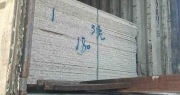 海南 芝麻白花岗岩石材3.0公分光面毛板装柜出货