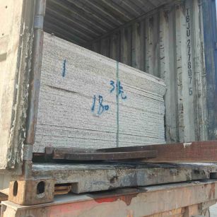 海南 芝麻白花岗岩石材3.0公分光面毛板装柜出货