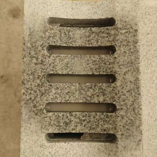 海南 芝麻白拉丝面花岗岩U型开槽排水槽