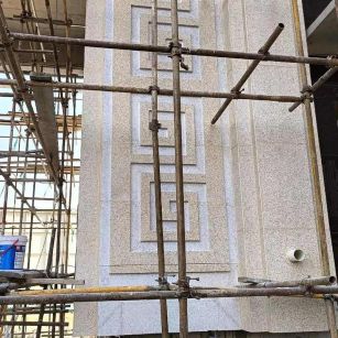 海南 黄金麻花岗岩别墅外墙干挂回纹造型效果