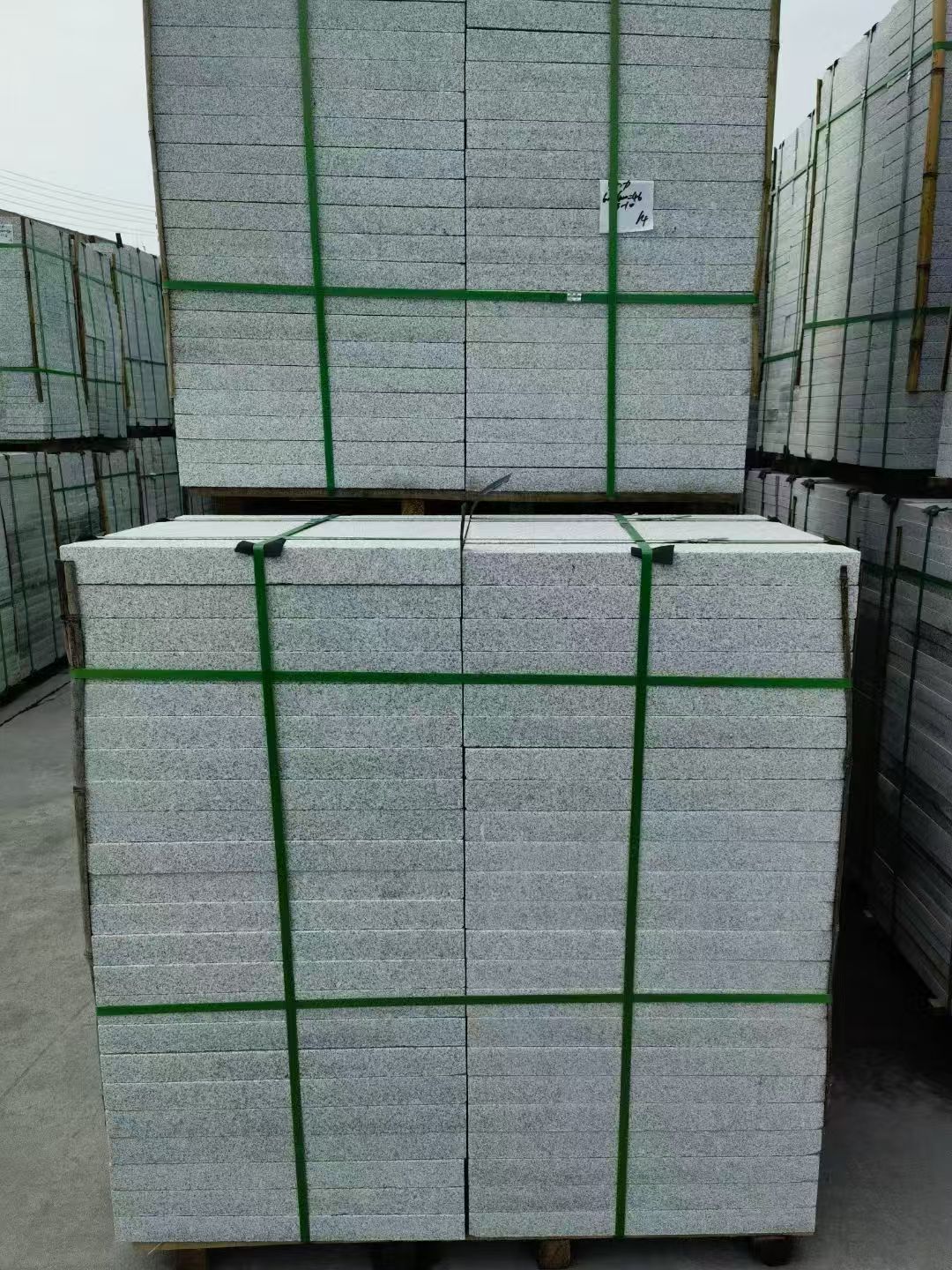 海南 芝麻白火烧，园林广场市政工程地铺石，1.8~5.0厚均有现货