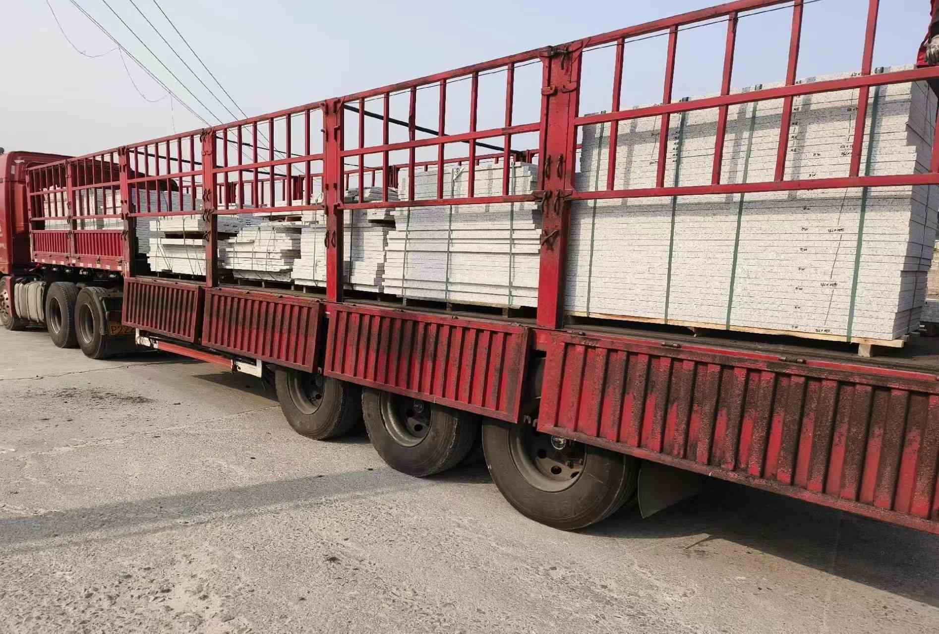 海南 白麻荔枝面外墙干挂，工厂装车日常