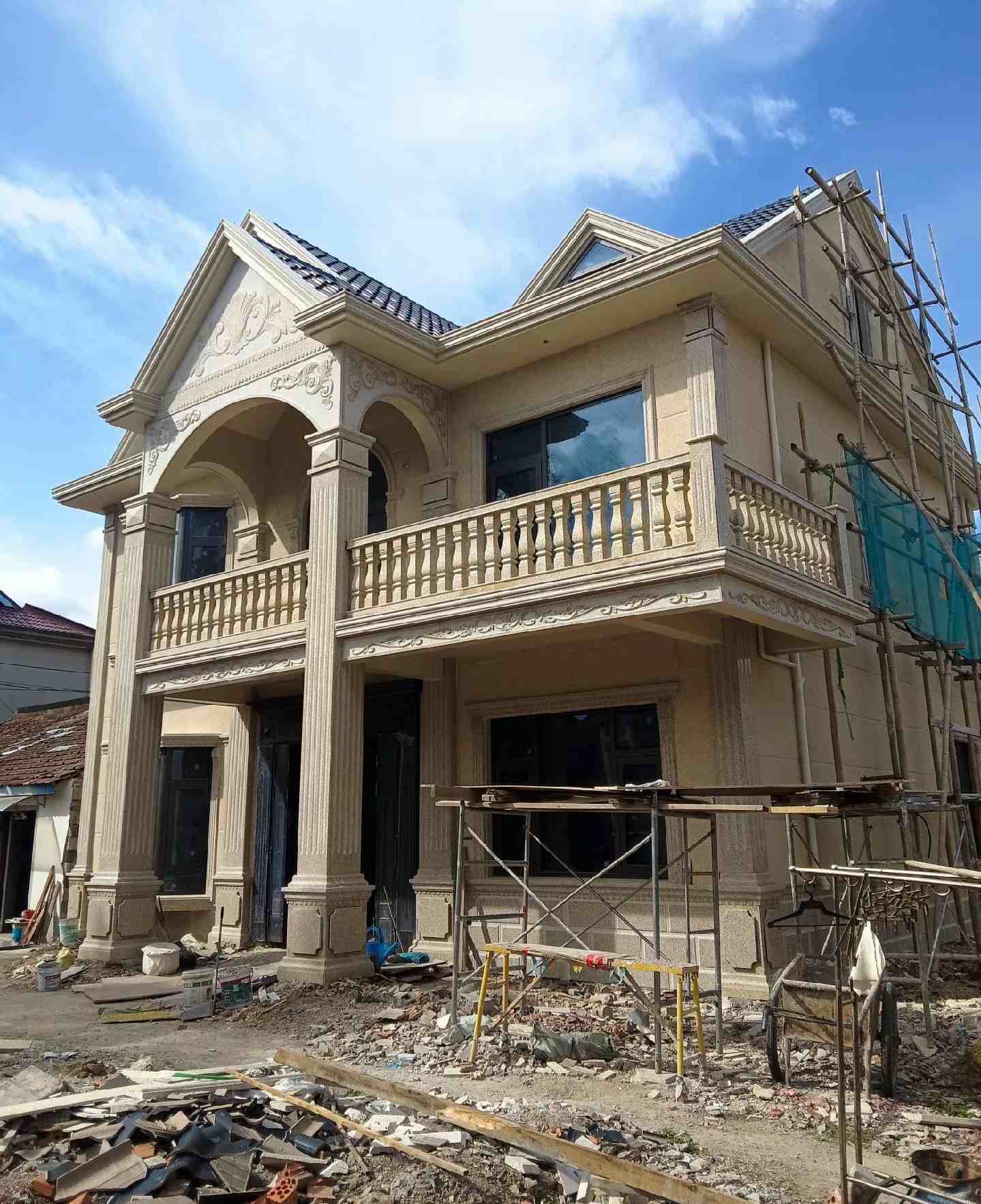 海南 黄金麻花岗岩石材私人别墅雕花门楼柱阳台栏杆