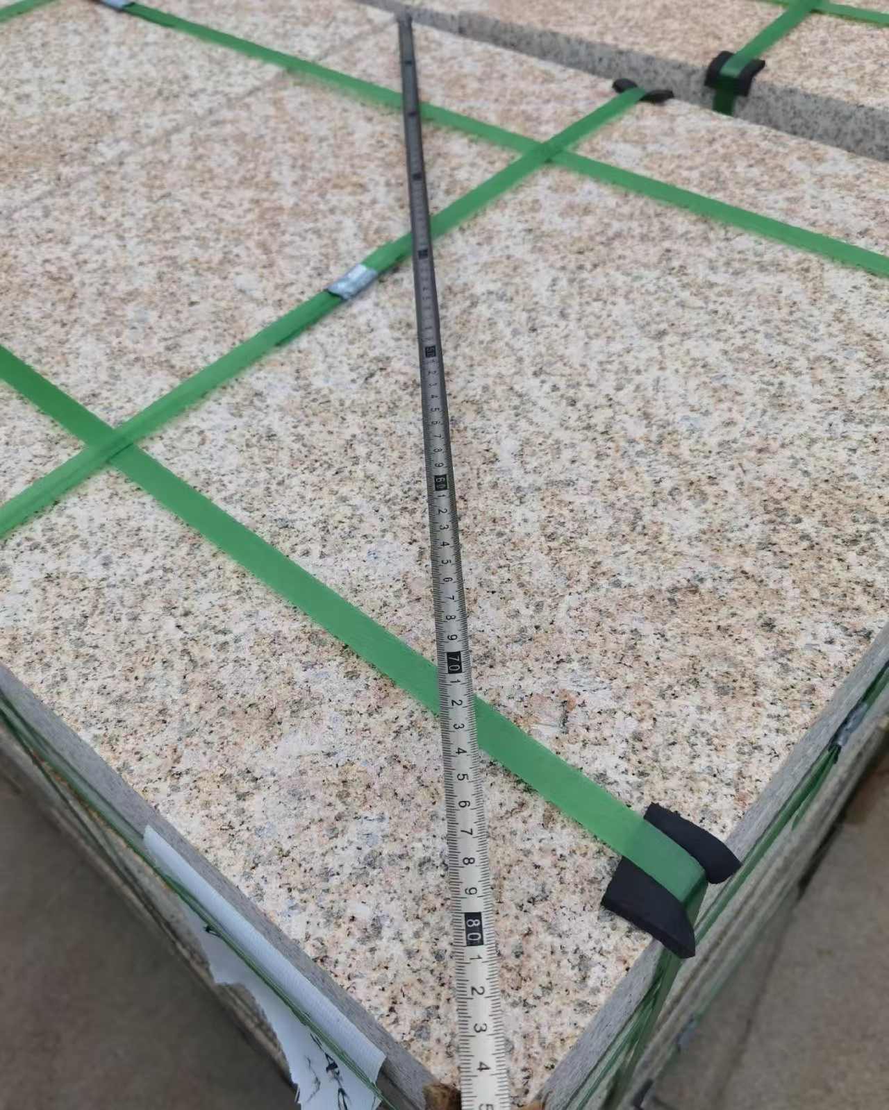 海南 黄金麻火烧面地铺石