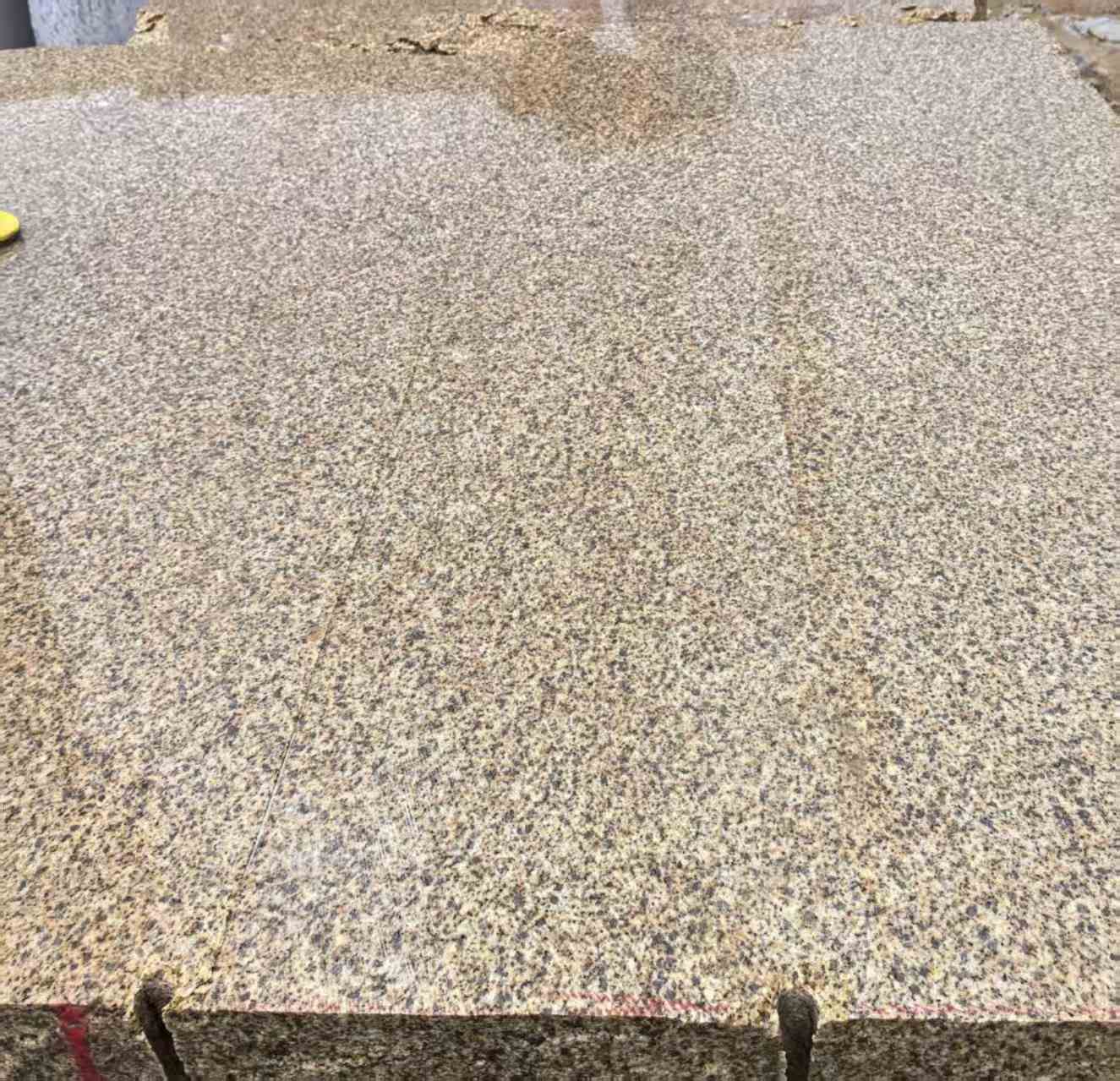 海南 黄金麻花岗岩石材方料