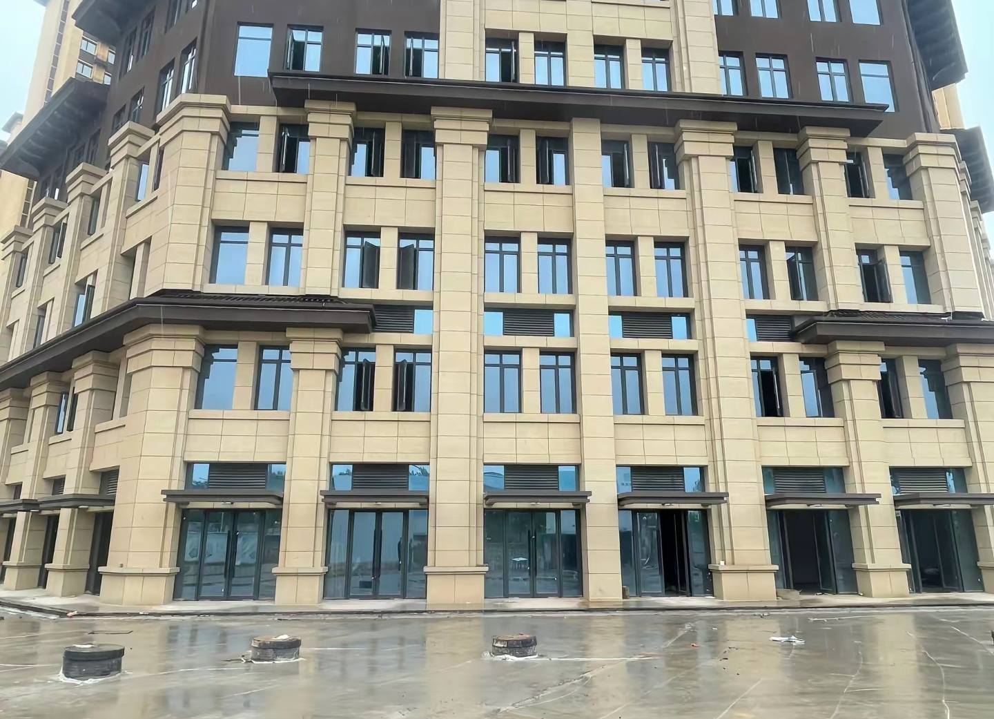 海南 黄金麻花岗岩荔枝面小区外墙干挂