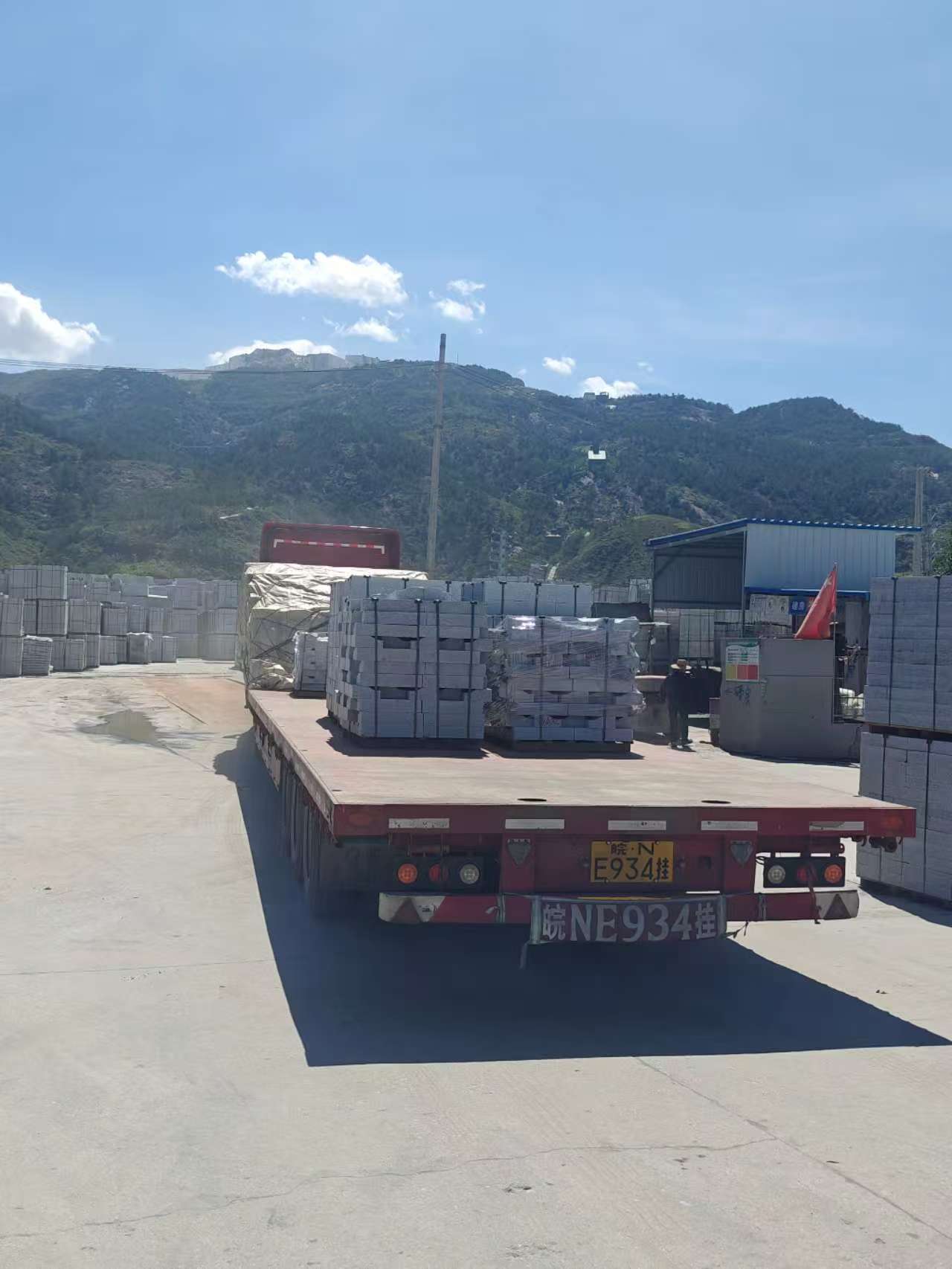 海南 芝麻白仿形路沿石，直形路沿石