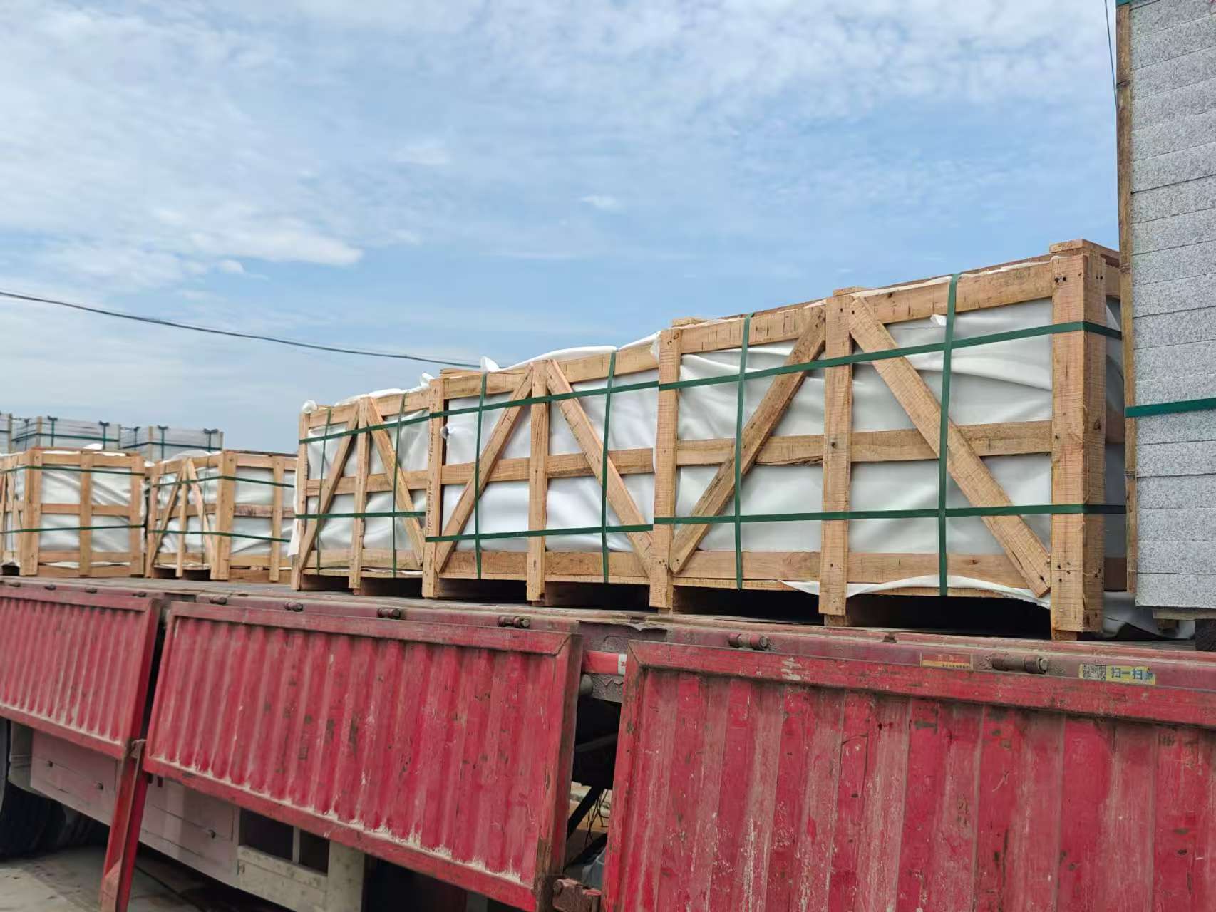 海南 芝麻白花岗岩地铺石出口专车-泰国游