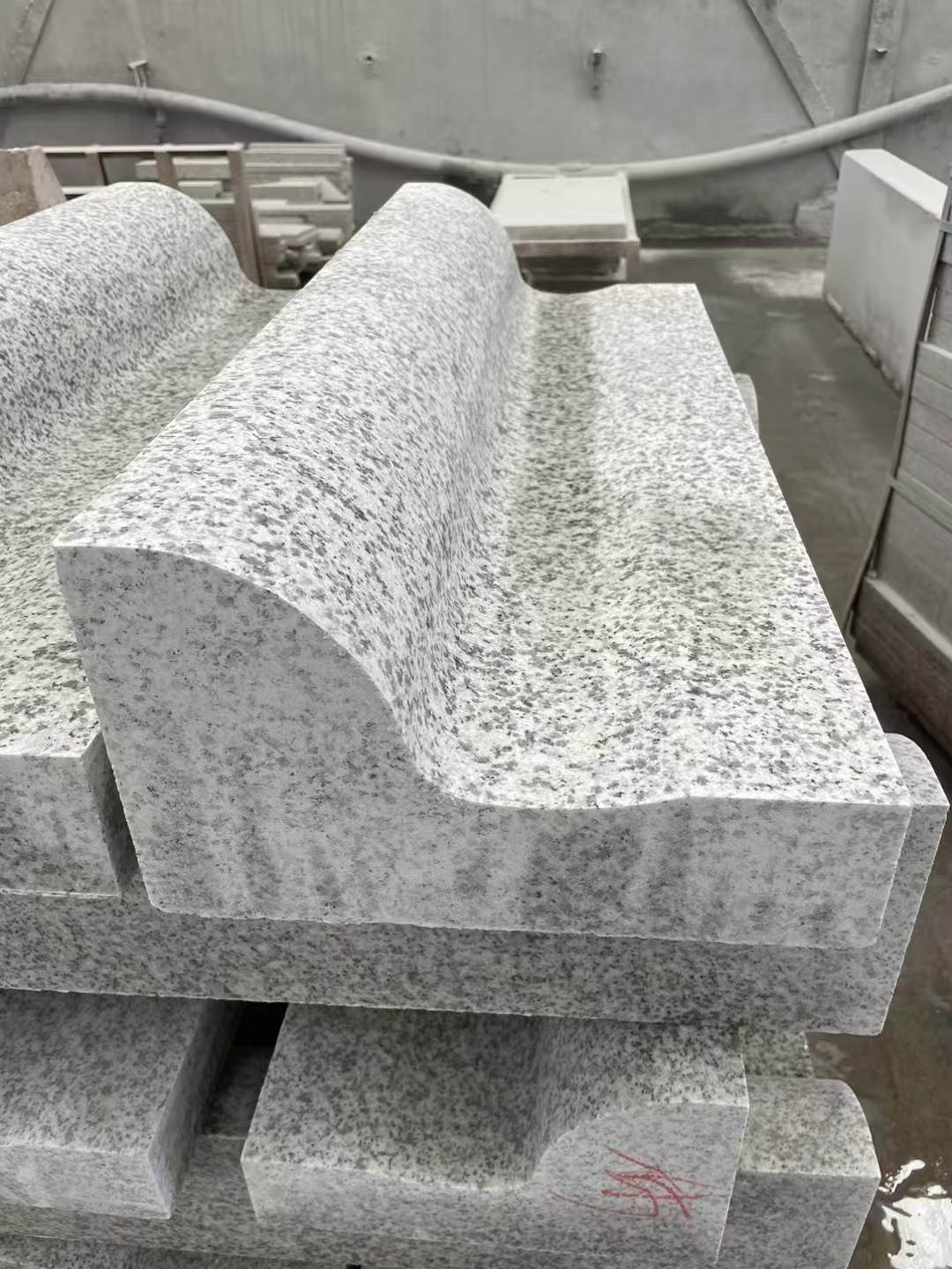 海南 白麻花岗岩S型路沿石，路侧石，马路牙子等