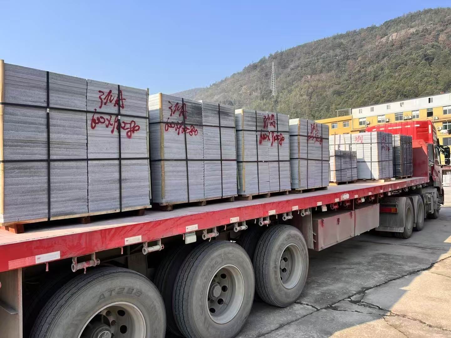 海南 芝麻灰地铺石出货日常