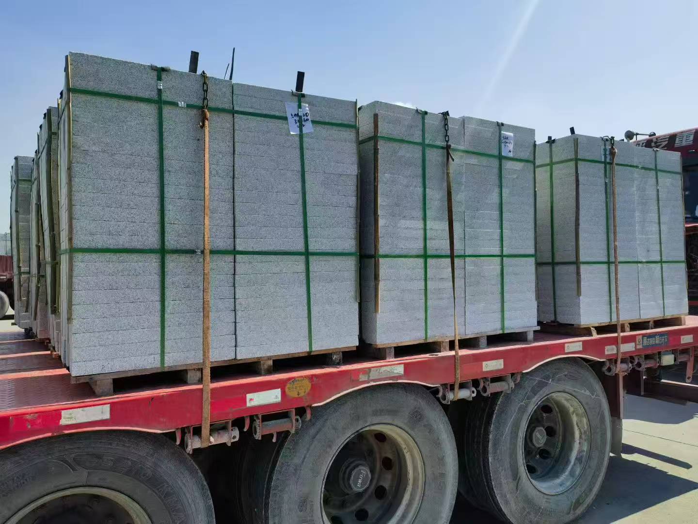 海南芝麻白花岗岩出货日常地铺石