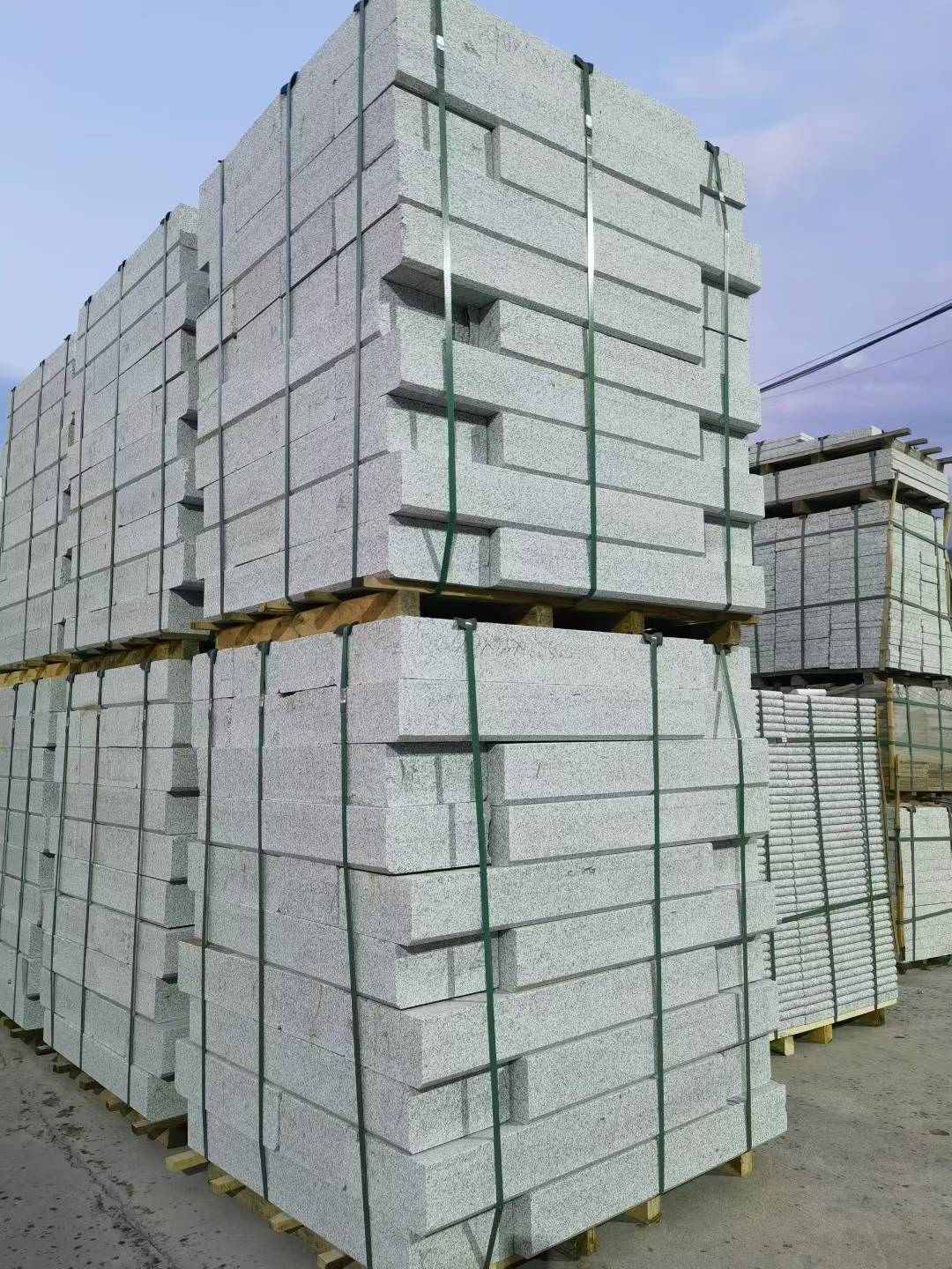 海南 芝麻白花岗岩路沿石，路缘石，路肩石，道牙，立缘石，马路牙子，街沿石，侧石等