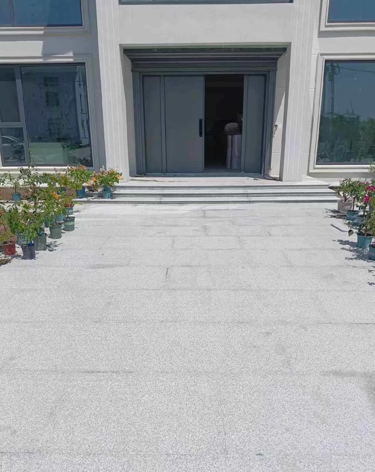 海南 芝麻白花岗岩地铺石地面铺装